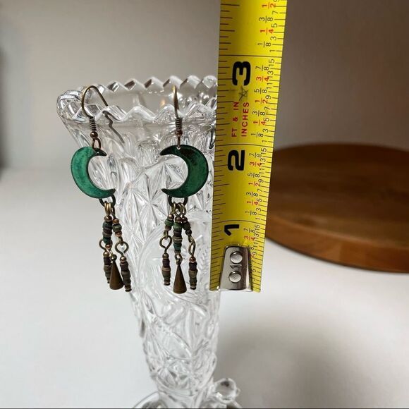 Crescent Moon verdigris copper patina earrings - Picture 5 of 7